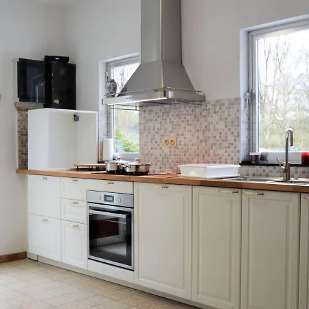 Vakantiehuis Nature Retreat By The Lakes *