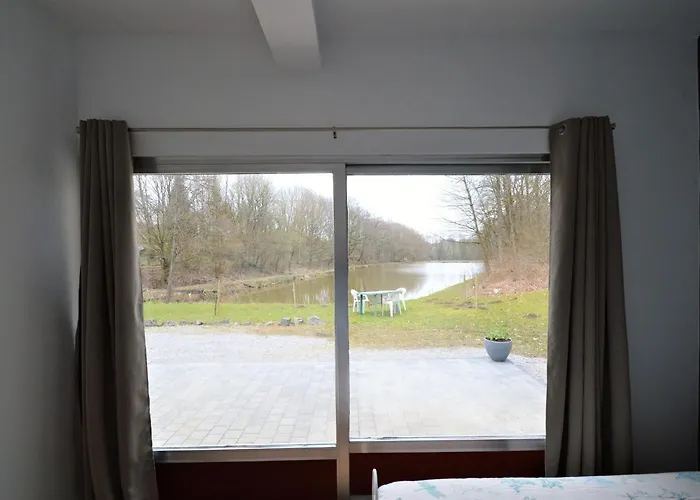 Vakantiehuis Nature Retreat By The Lakes Rosée