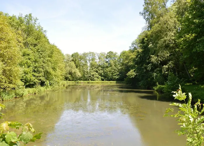 Nature Retreat By The Lakes